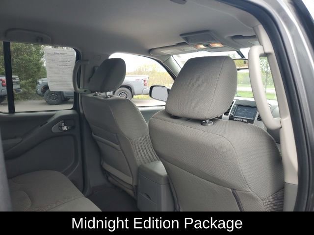 Used 2021 Nissan Frontier SV w/ Midnight Edition Floor Mats AWD/4WD image 12