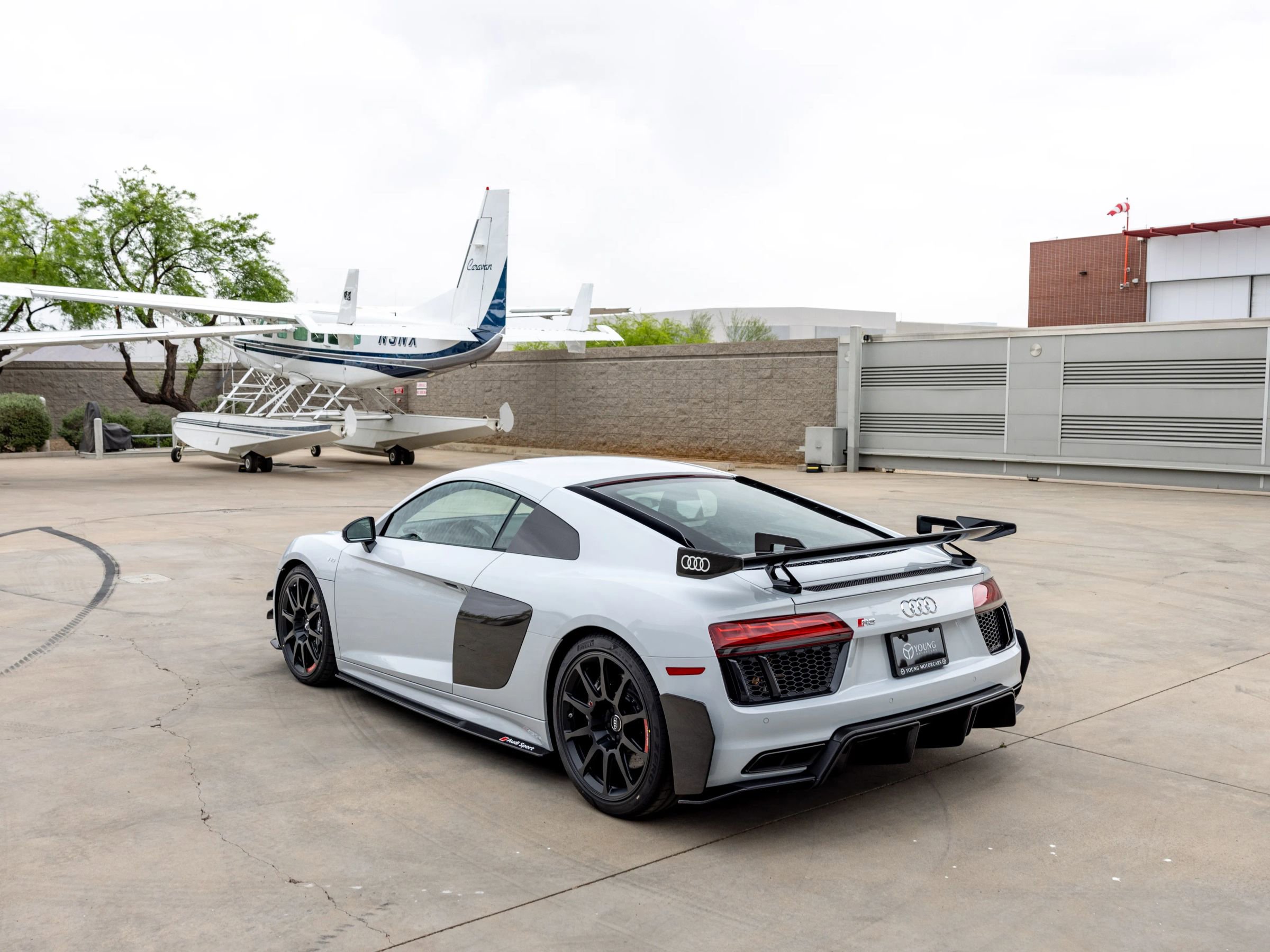 Used 2018 Audi R8 V10 plus image 24