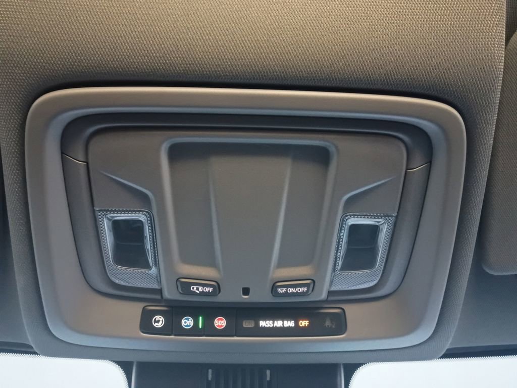 Used 2025 Chevrolet Silverado 1500 Custom w/ Turbomax Blackout Package image 7