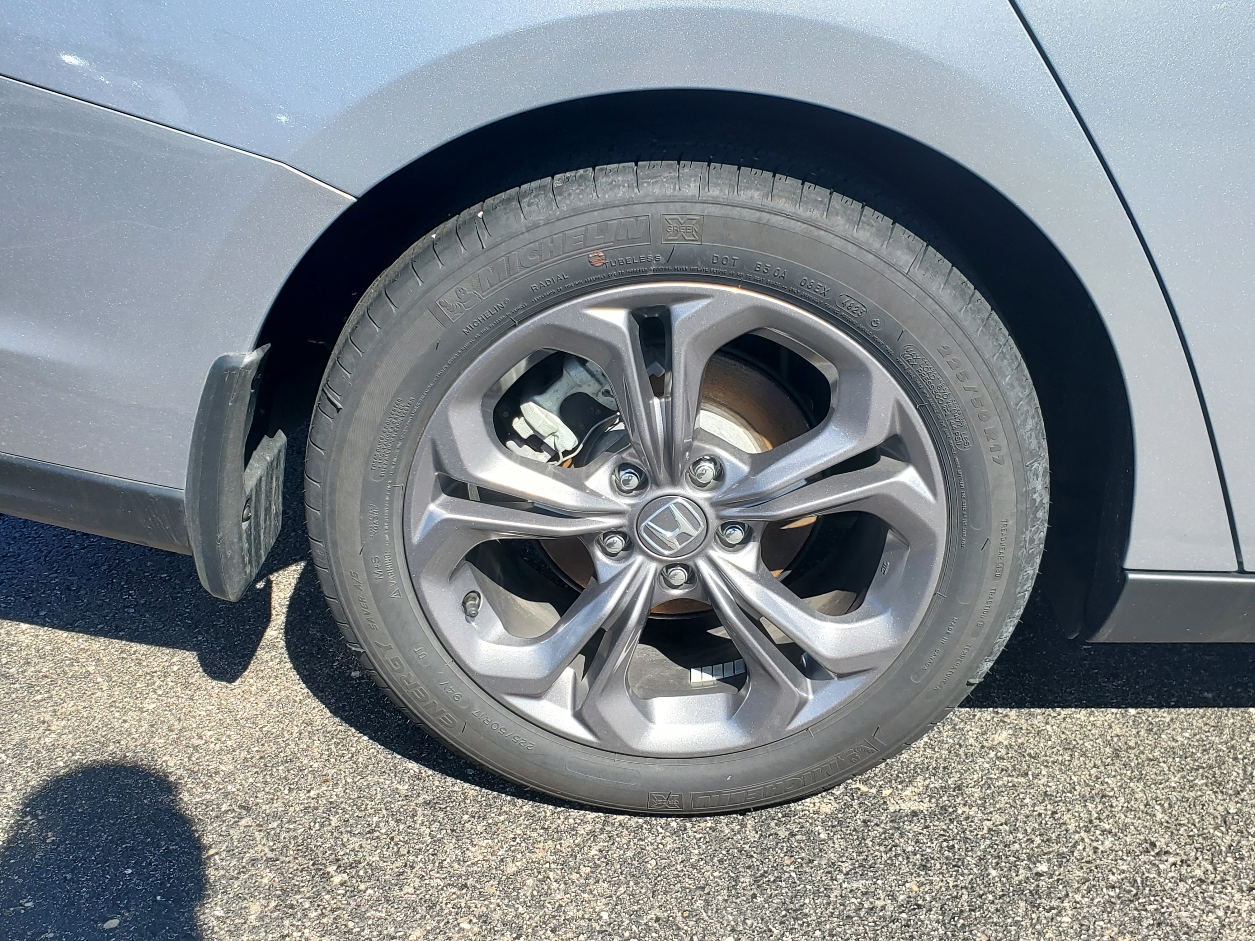 Certified 2024 Honda Accord EX image 5