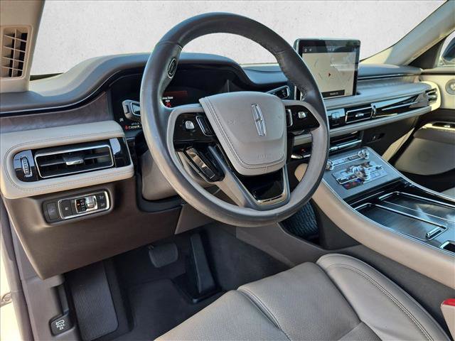 Used 2020 Lincoln Aviator Reserve w/ Equipment Group 202A AWD/4WD image 11