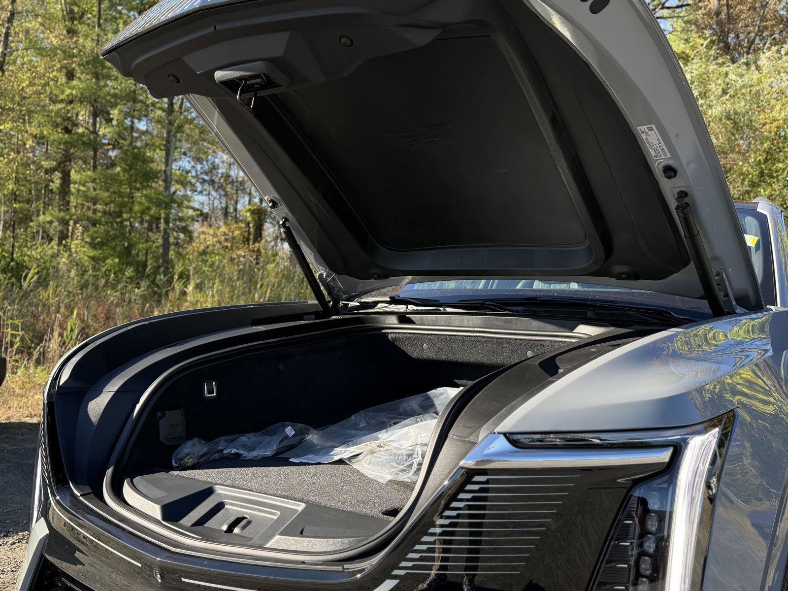 New 2026 Cadillac Escalade IQL Luxury image 11