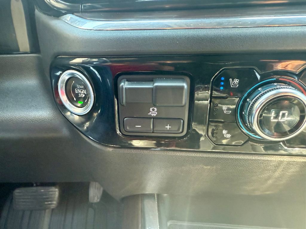 Used 2023 GMC Sierra 1500 SLT w/ SLT Premium Plus Package AWD/4WD image 21