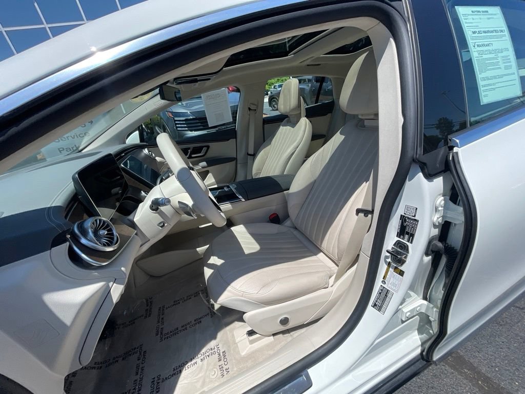 Used 2022 Mercedes-Benz EQS 450+ Sedan image 16