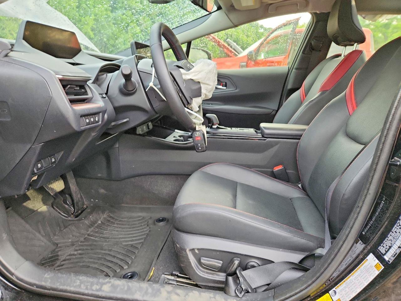 Used 2024 Toyota Prius Prime FWD image 6