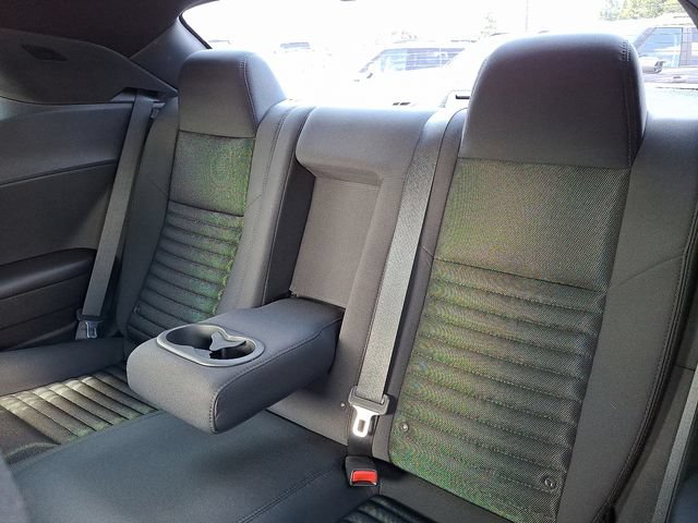 Used 2014 Dodge Challenger SXT RWD image 10
