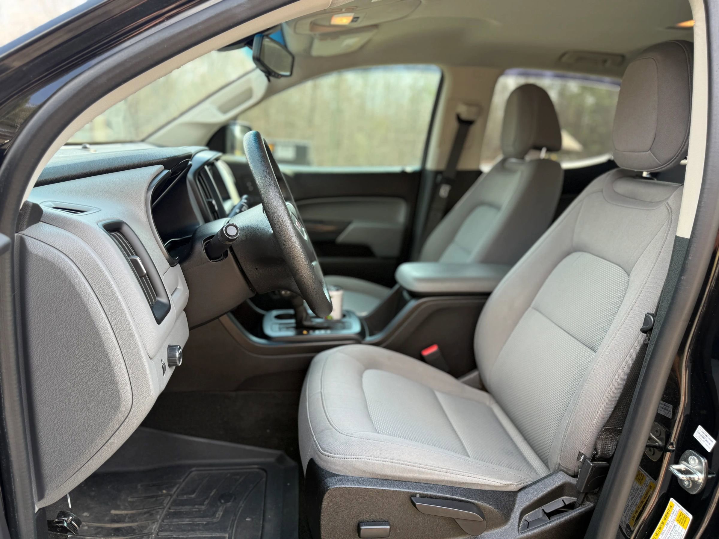 Used 2016 GMC Canyon 2WD Crew Cab w/ Convenience Package image 2