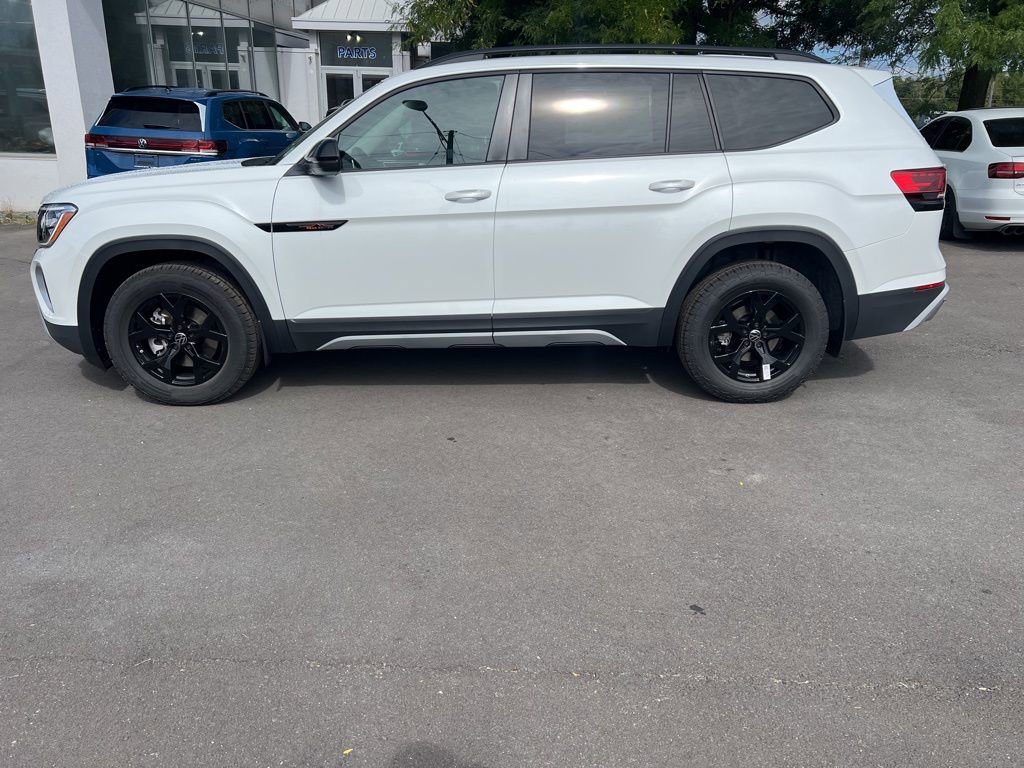 New 2026 Volkswagen Atlas Peak Edition image 15