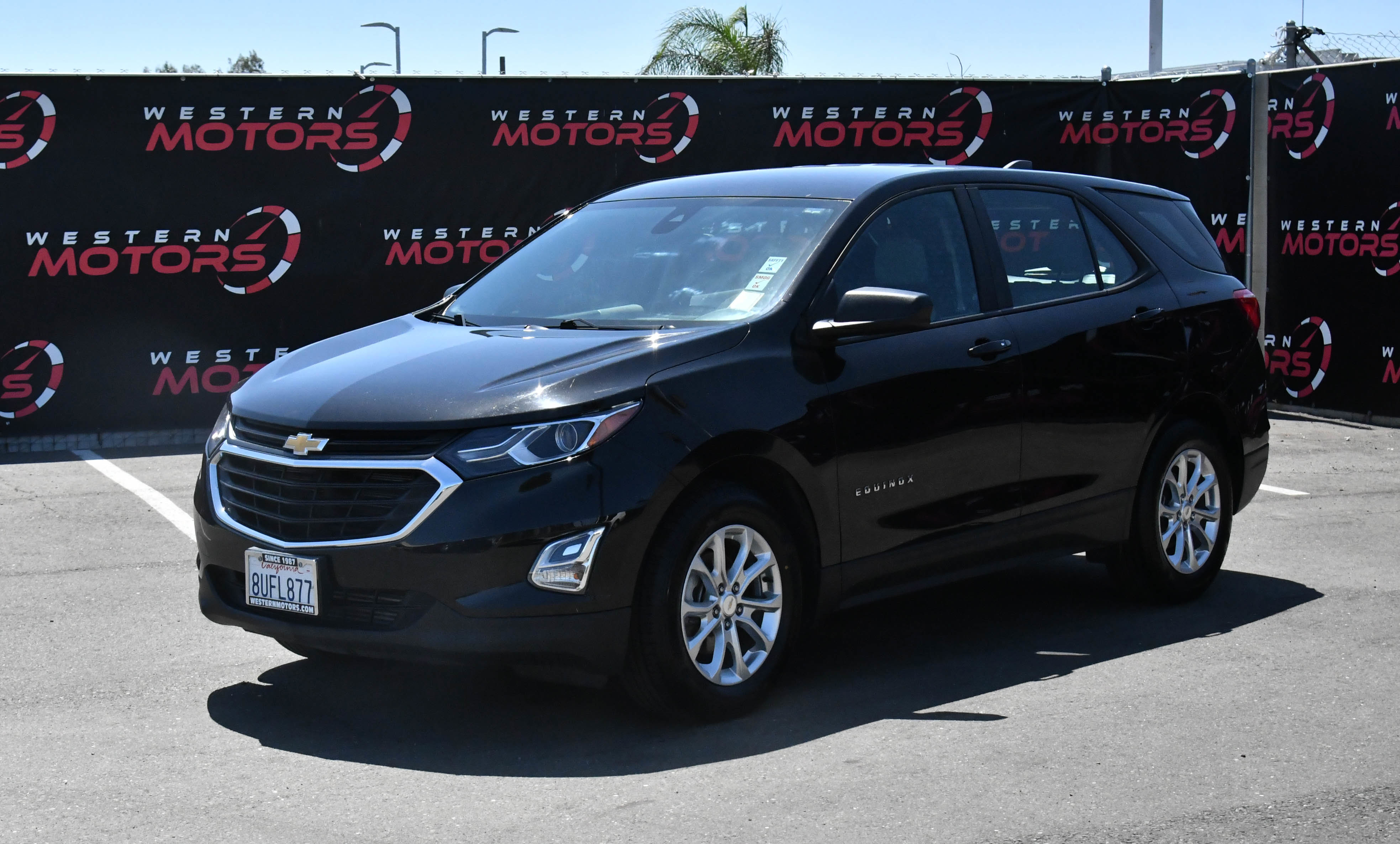 Used 2021 Chevrolet Equinox LS FWD image 3