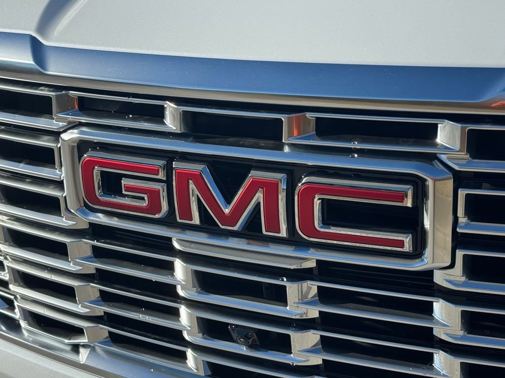 New 2026 GMC Yukon Denali w/ Denali Reserve Package image 7