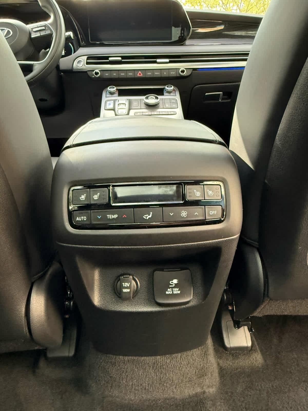 Used 2025 Hyundai Palisade Calligraphy FWD image 14