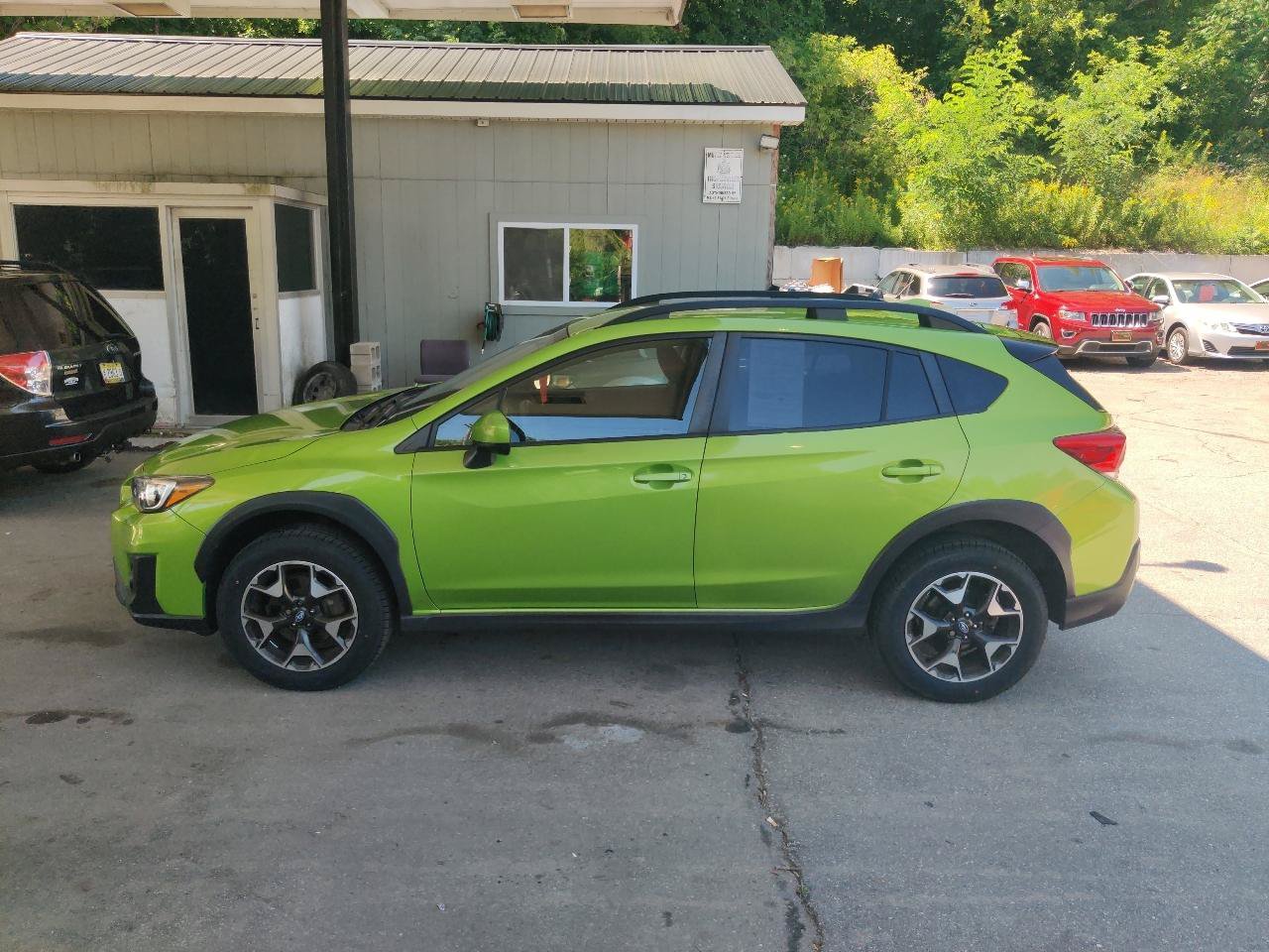 Used 2020 Subaru Crosstrek 2.0i Premium AWD/4WD image 3