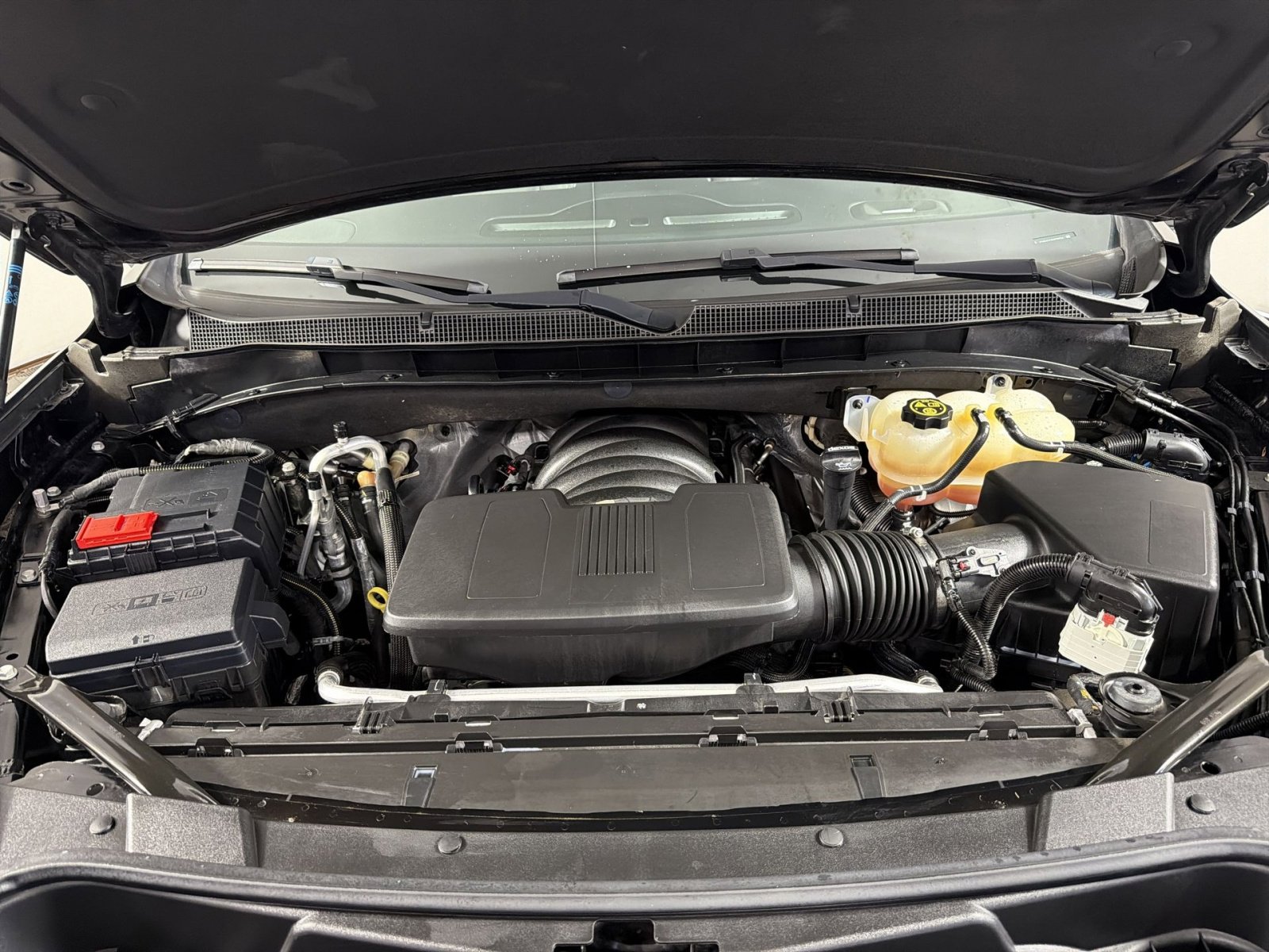 Used 2022 Chevrolet Suburban RST w/ Luxury Package image 28