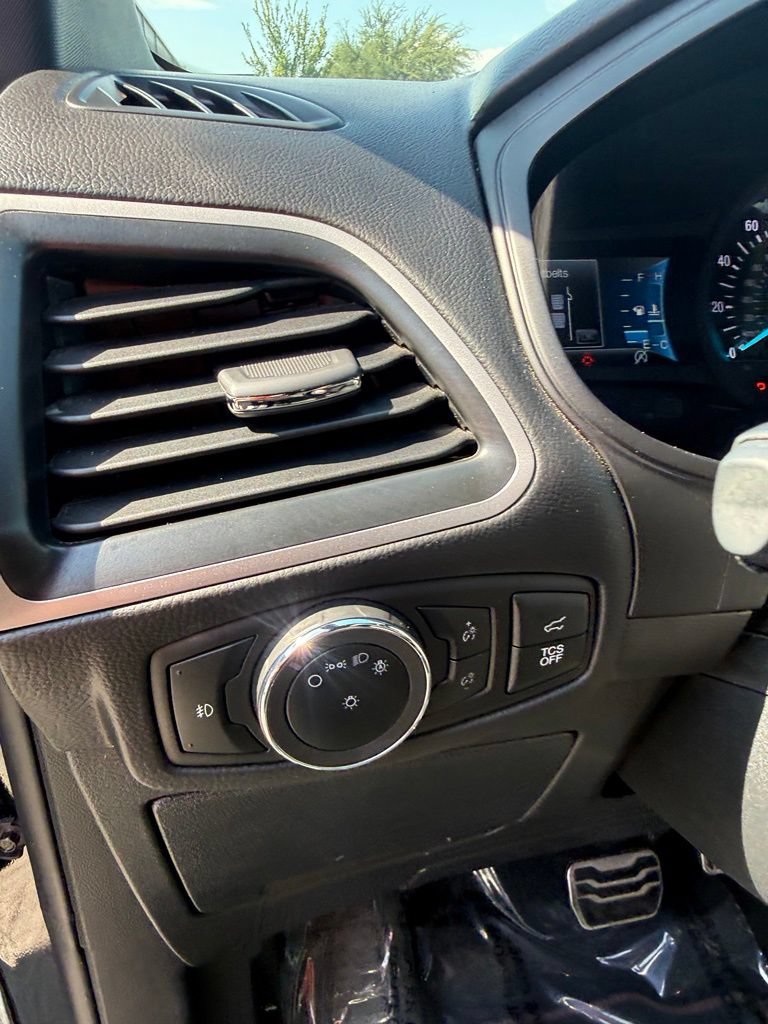 Used 2024 Ford Edge ST-Line AWD/4WD image 15
