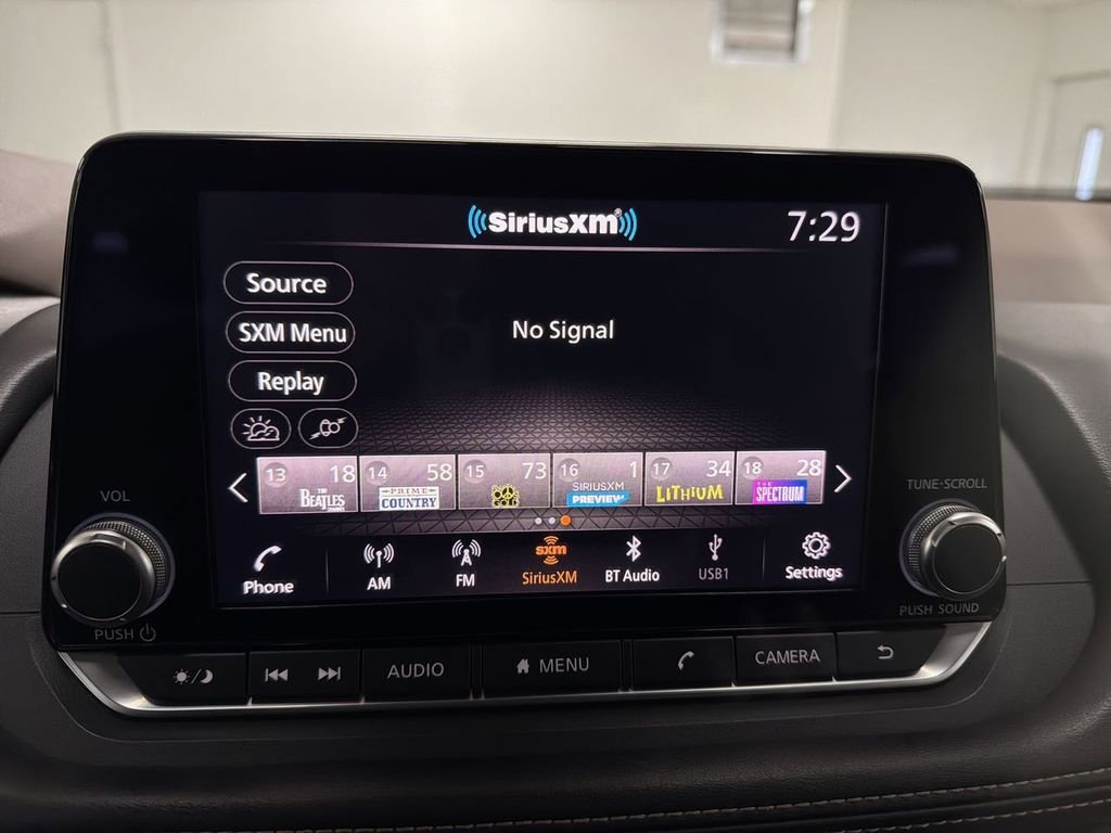 Used 2021 Nissan Rogue SV AWD/4WD image 35