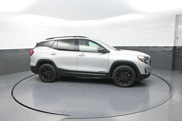 Used 2021 GMC Terrain SLT w/ Elevation Edition AWD/4WD image 16