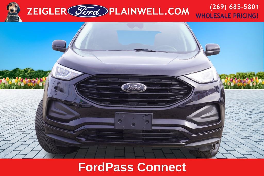 Used 2023 Ford Edge SE w/ Black Appearance Package image 8