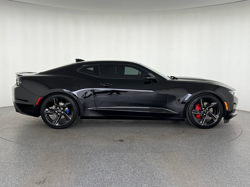 Used 2023 Chevrolet Camaro LT w/ RS Package image 8