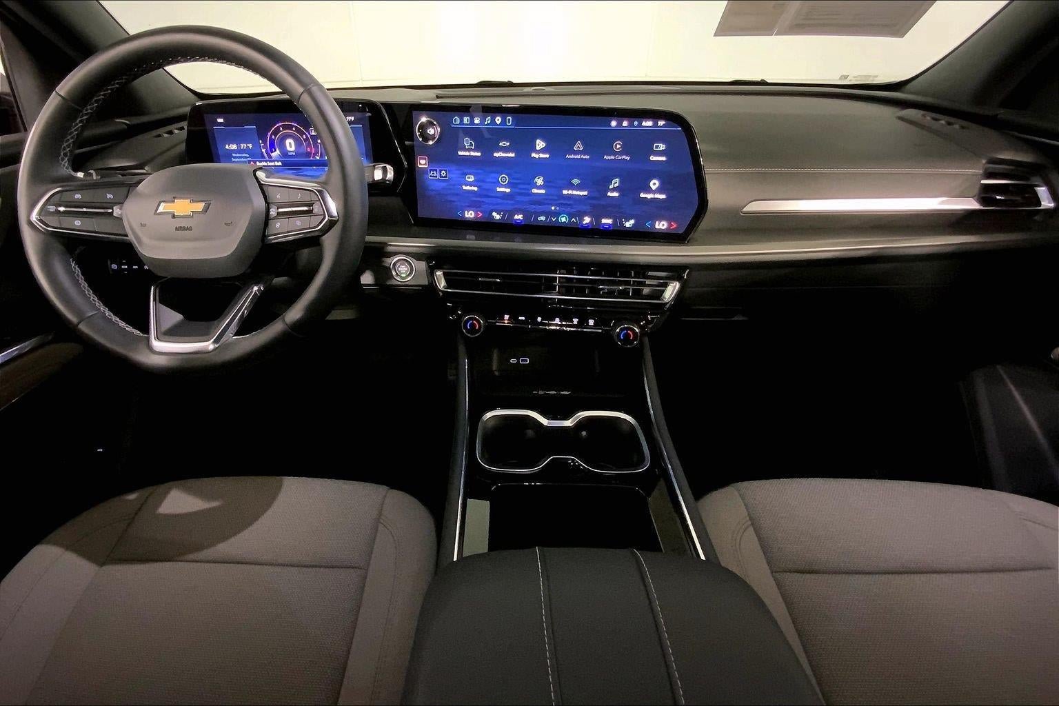 Used 2026 Chevrolet Traverse LT w/ Driver Confidence Package AWD/4WD image 15