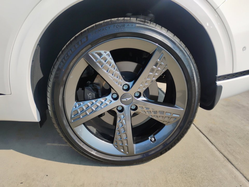 Used 2025 Genesis GV70 3.5T Sport w/ Sport Advanced Package image 26