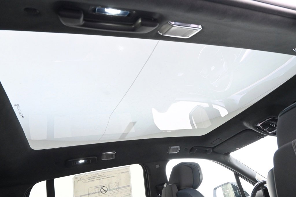 New 2025 Cadillac Escalade IQ Luxury 2 image 17