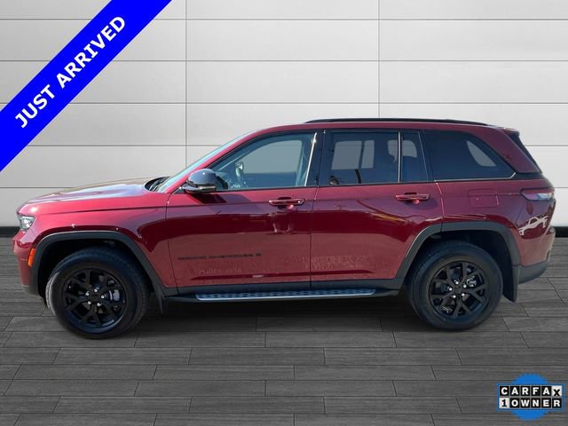 Certified 2024 Jeep Grand Cherokee Altitude AWD/4WD image 7