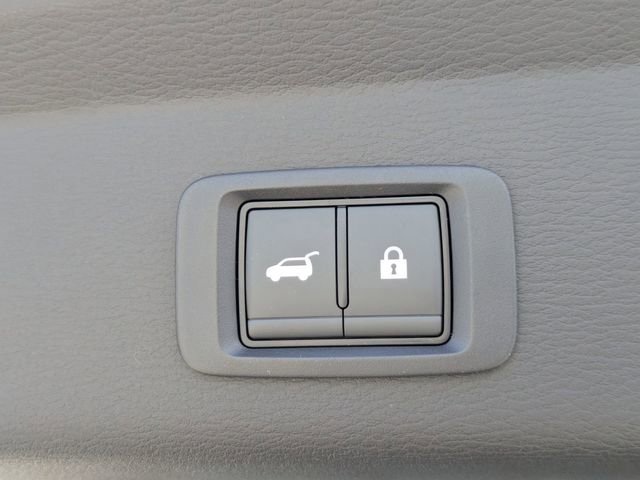 New 2026 Mitsubishi Outlander SE image 14