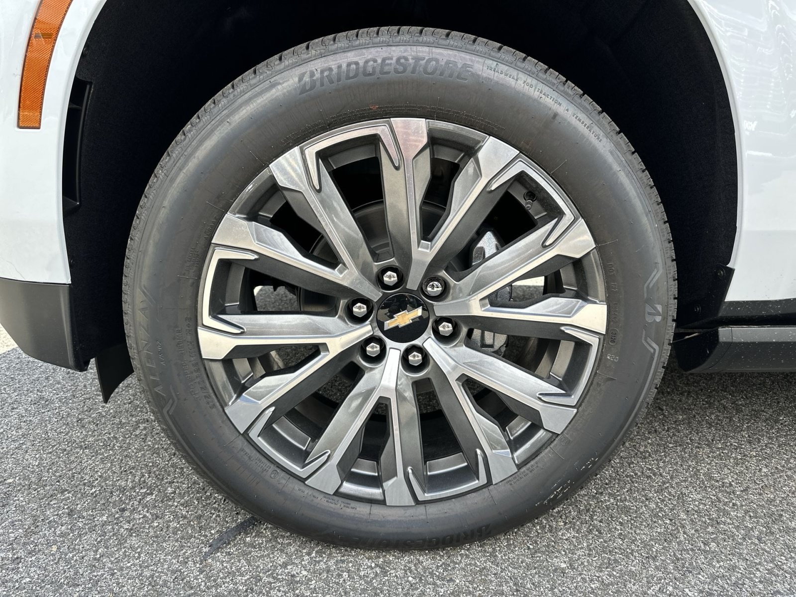New 2026 Chevrolet Suburban High Country AWD/4WD image 12