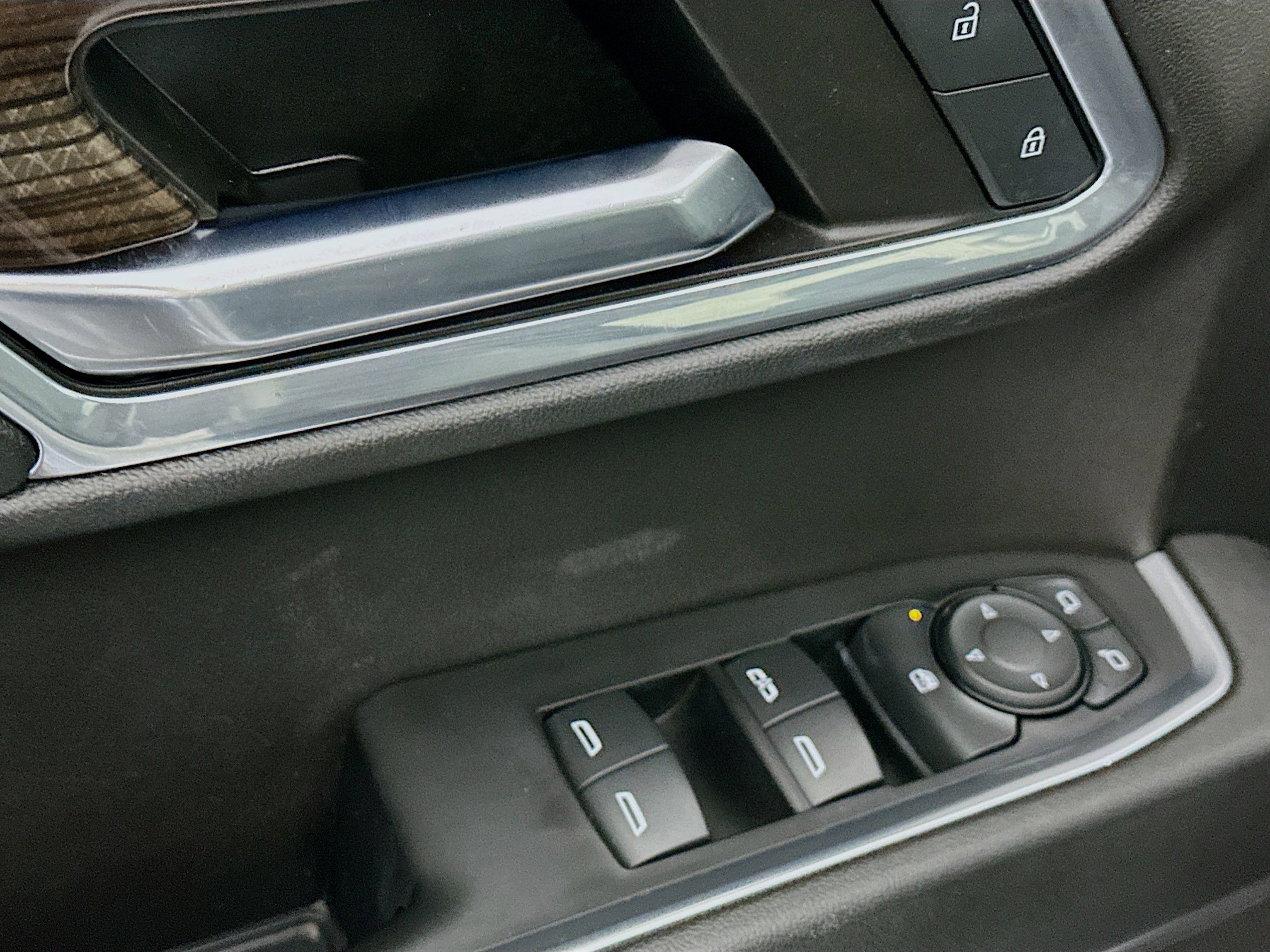 Used 2024 Chevrolet Silverado 1500 LT image 15