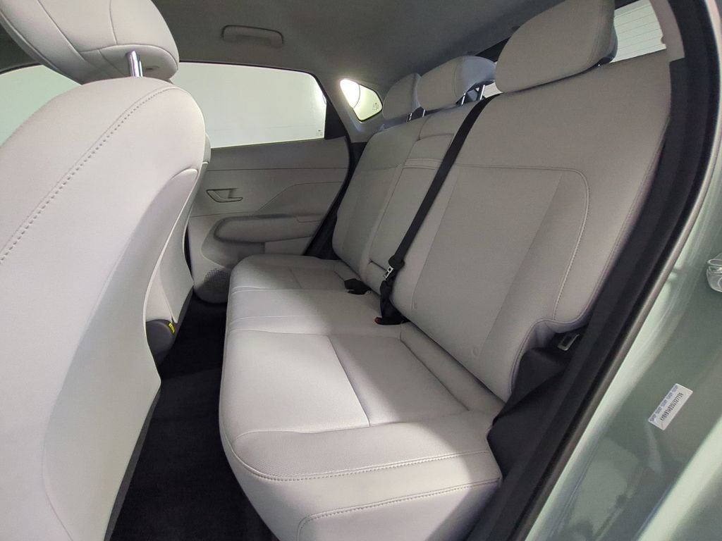 Used 2025 Hyundai Kona SEL FWD image 16
