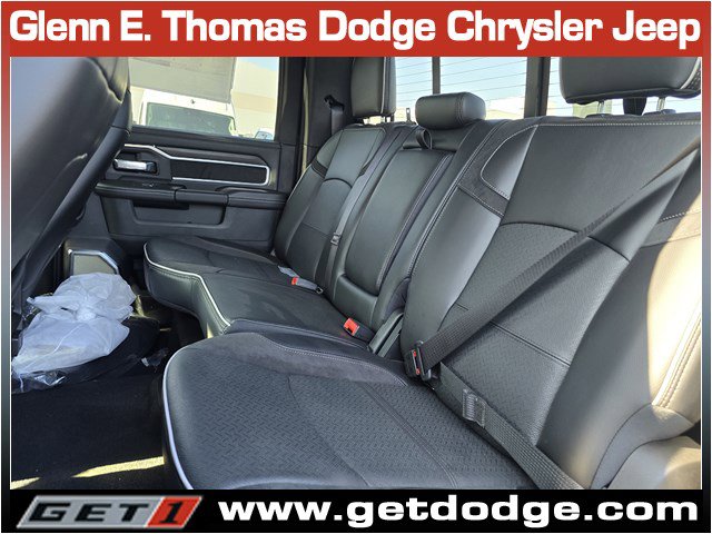 New 2026 RAM 2500 Laramie AWD/4WD image 11
