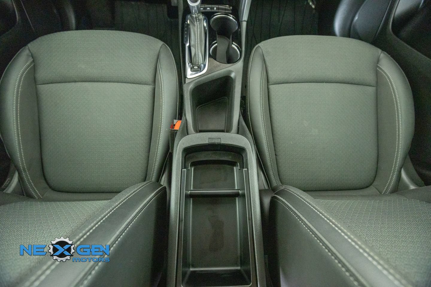 Used 2023 Buick Encore GX Preferred w/ Cold Weather Comfort Package AWD/4WD image 30