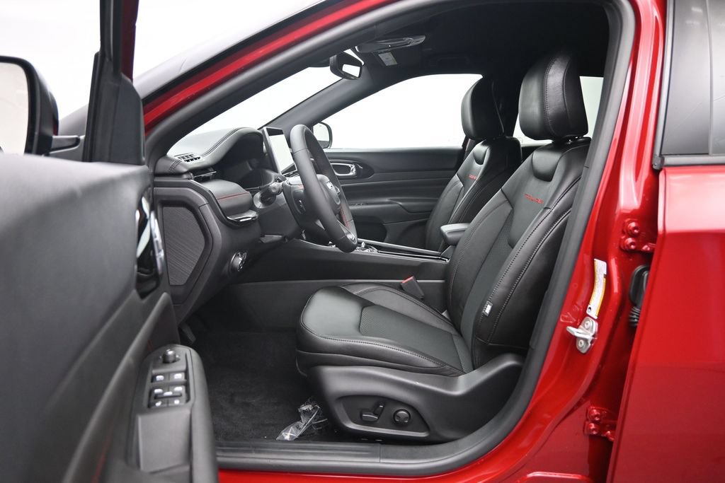New 2026 Jeep Compass Trailhawk AWD/4WD image 23