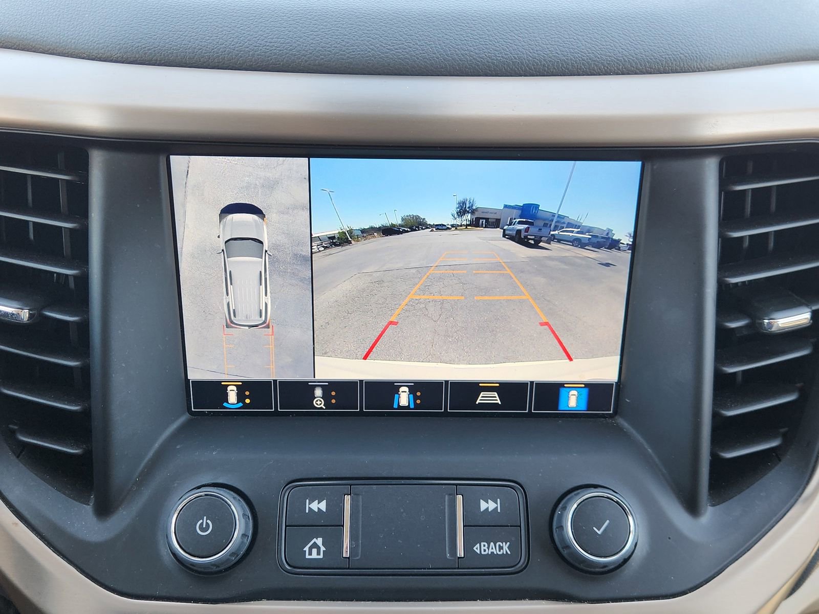 Used 2022 GMC Acadia Denali w/ Denali Technology Package image 21