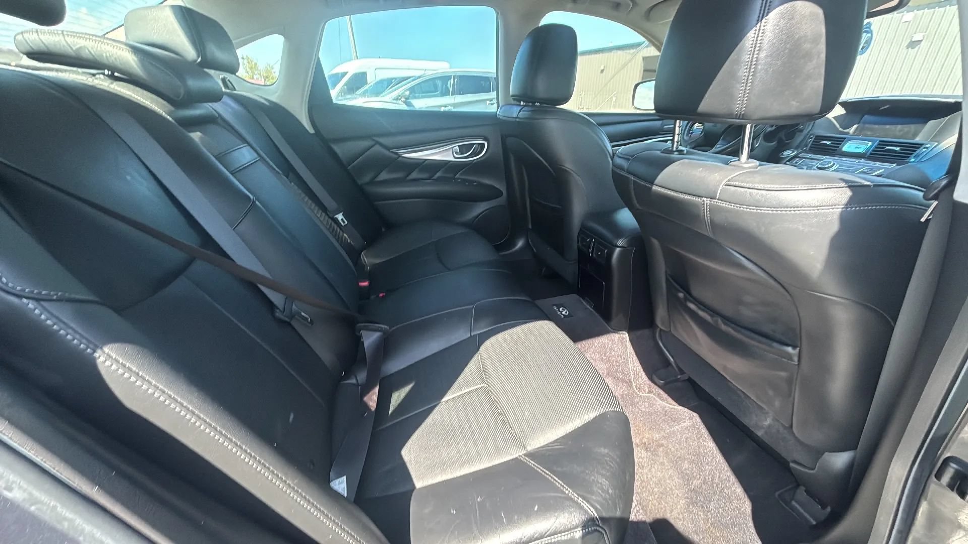 Used 2012 INFINITI M37 w/ Sport Pkg RWD image 8