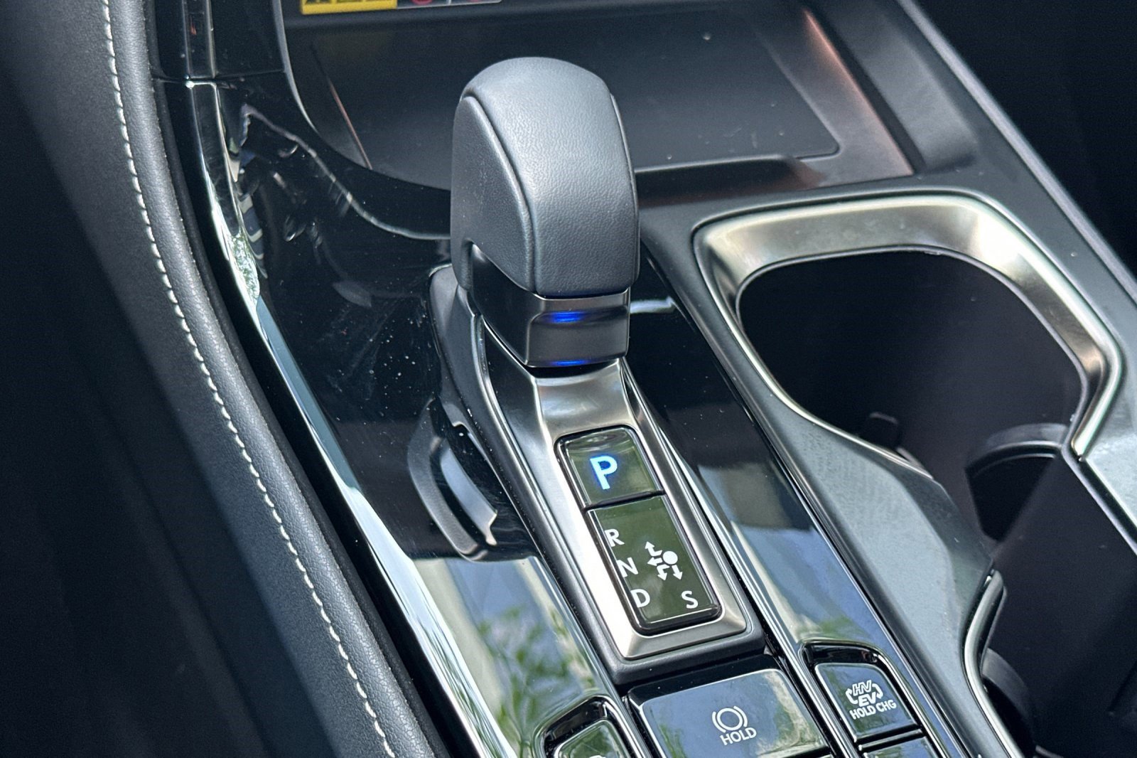 Used 2025 Lexus NX 450h+ AWD w/ Towing Package (2000 Lbs) image 28