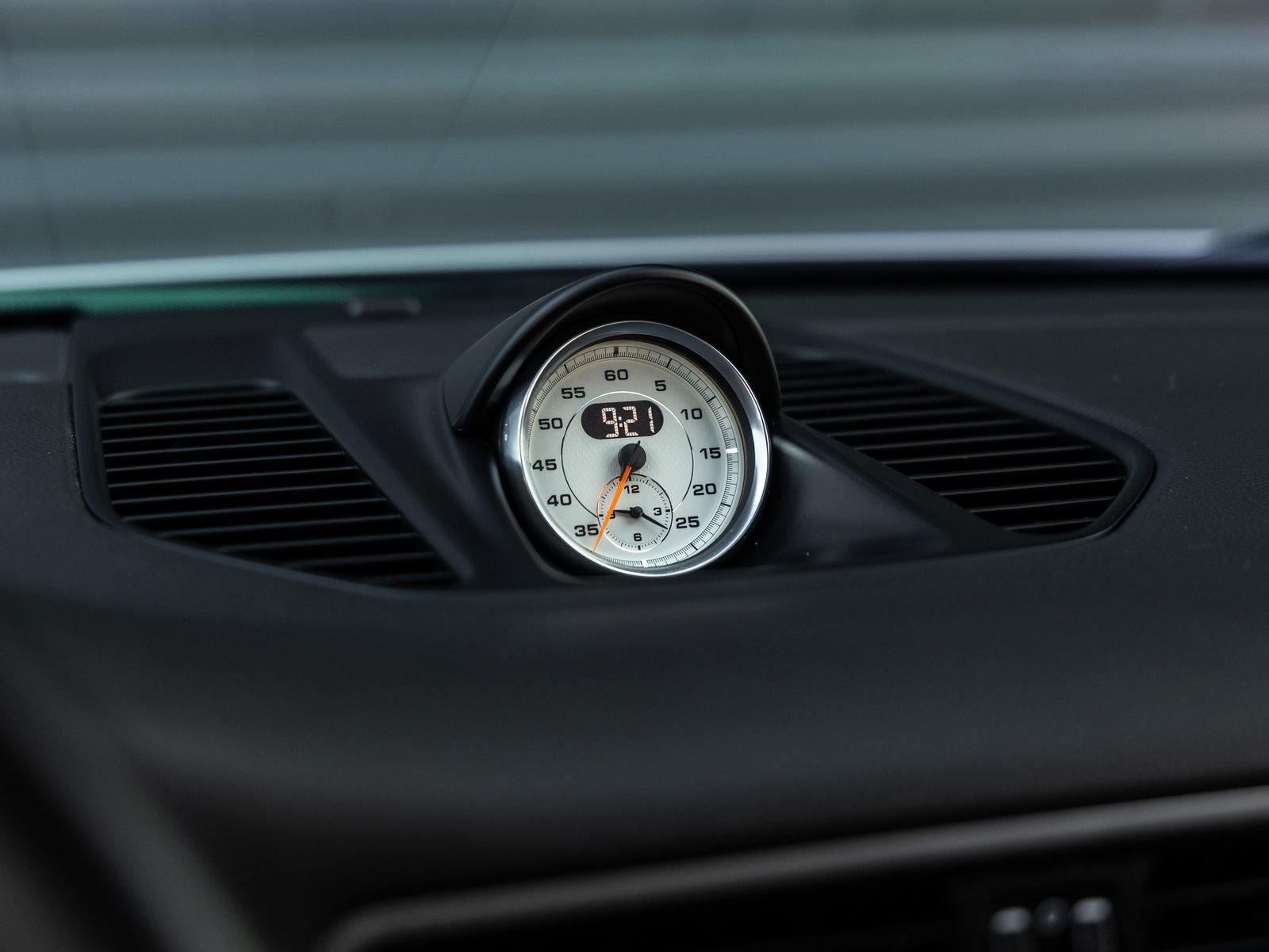 Certified 2018 Porsche 911 Carrera T RWD image 32