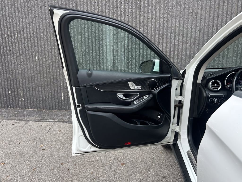 Used 2016 Mercedes-Benz GLC 300 image 14