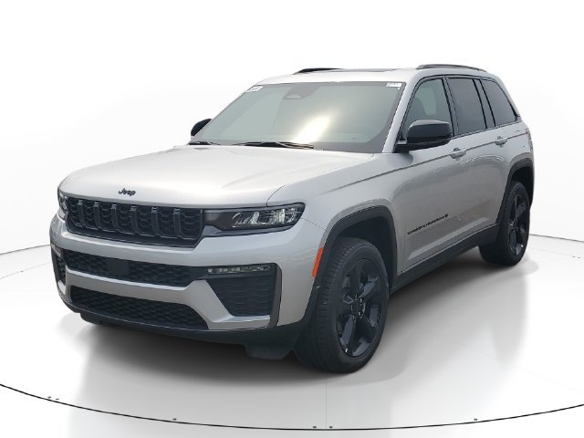 New 2026 Jeep Grand Cherokee Limited w/ Limited Altitude Package AWD/4WD image 2