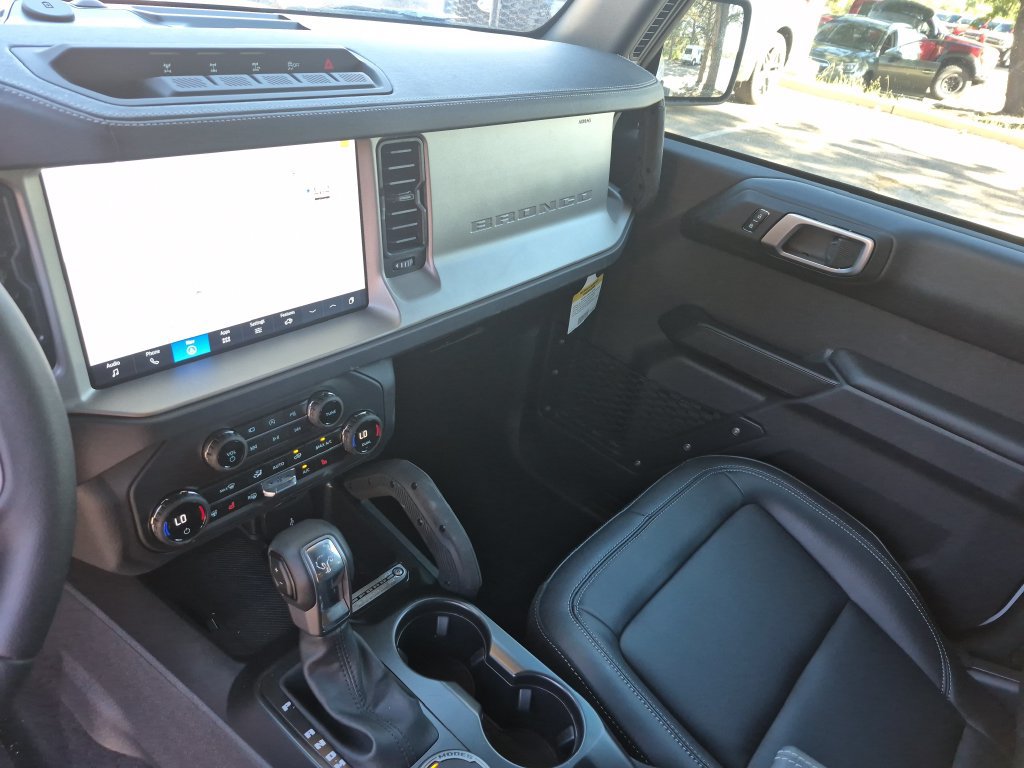 New 2026 Ford Bronco Outer Banks w/ Sasquatch Package AWD/4WD image 15