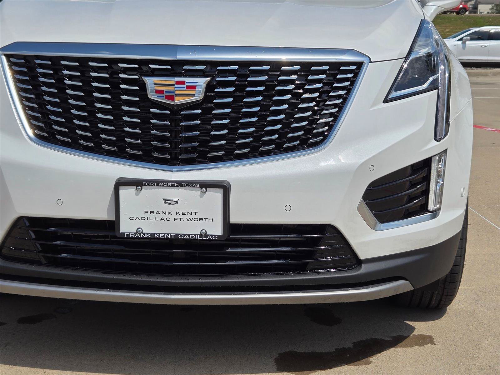 New 2026 Cadillac XT5 Premium Luxury w/ LPO, Floor Liner Package AWD/4WD image 6