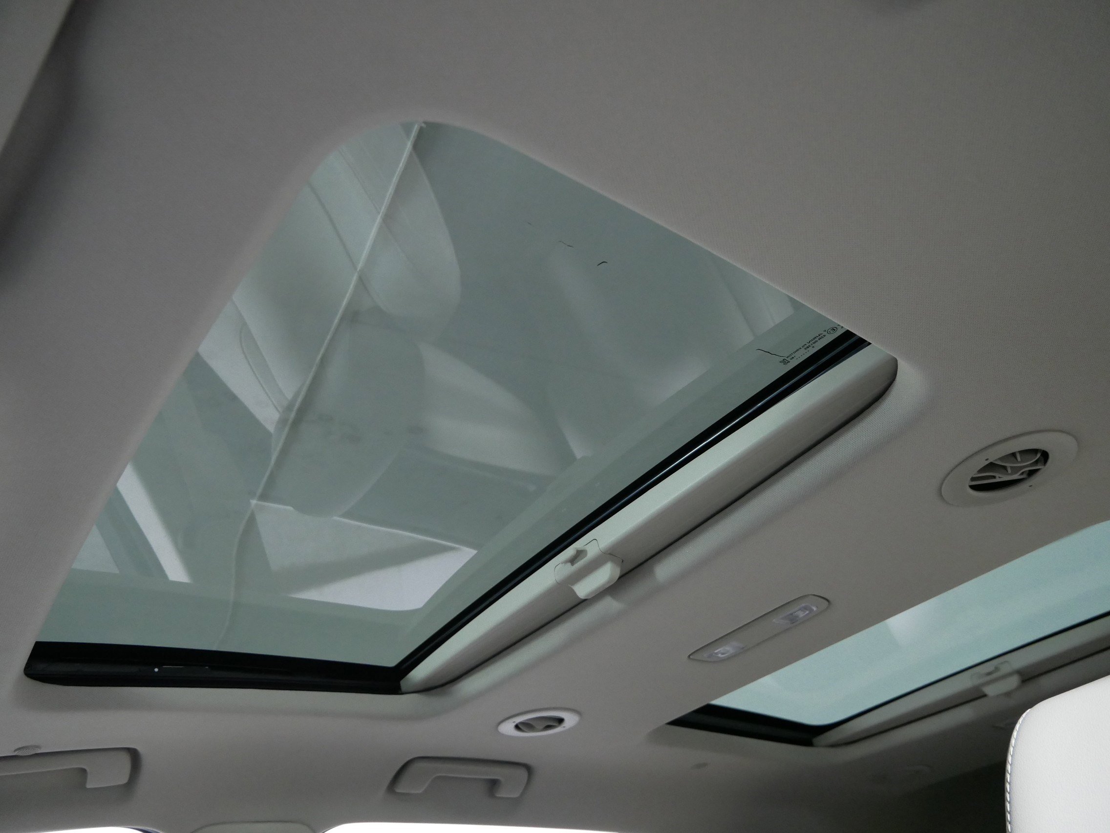 Certified 2020 Buick Enclave Premium w/ Sun and Sites Package image 31