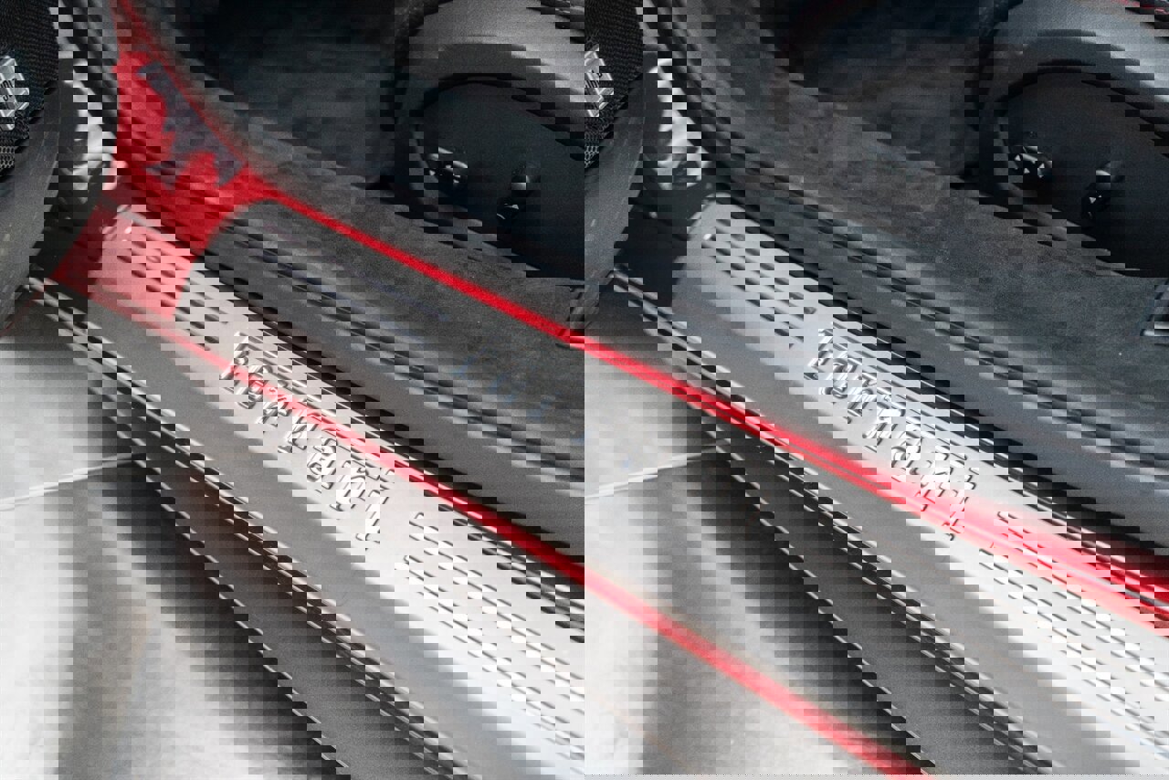 Used 2011 Ferrari 458 Italia Coupe RWD image 30