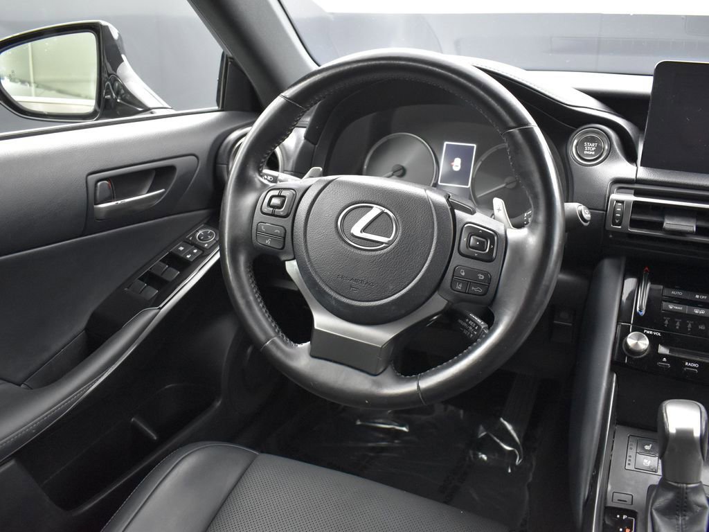 Used 2021 Lexus IS 300 w/ Comfort Package image 16