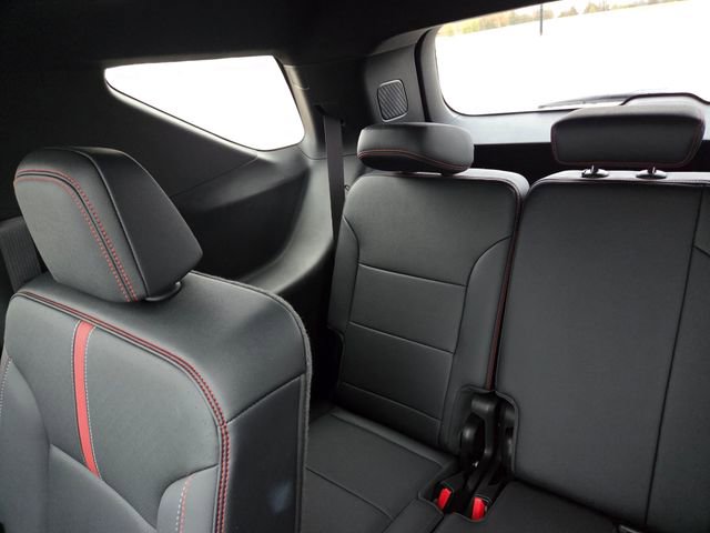 Used 2024 Chevrolet Traverse RS w/ LPO, Floor Liner Package AWD/4WD image 56