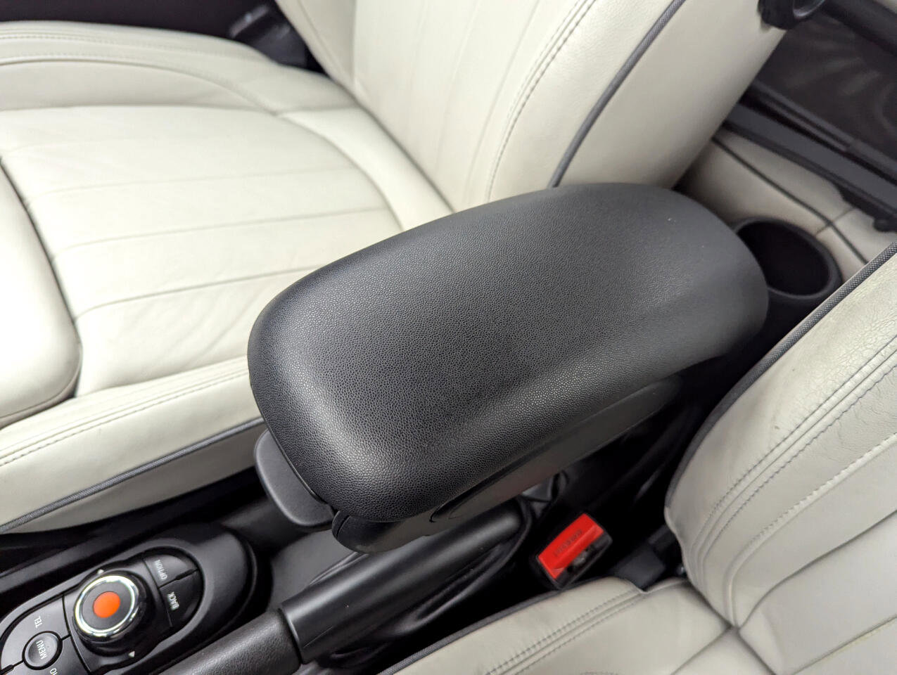 Used 2017 MINI Cooper S image 33