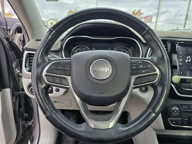 Used 2020 Jeep Cherokee Limited image 27