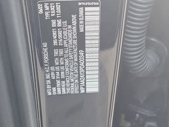 Used 2023 Porsche Cayenne Platinum Edition image 37