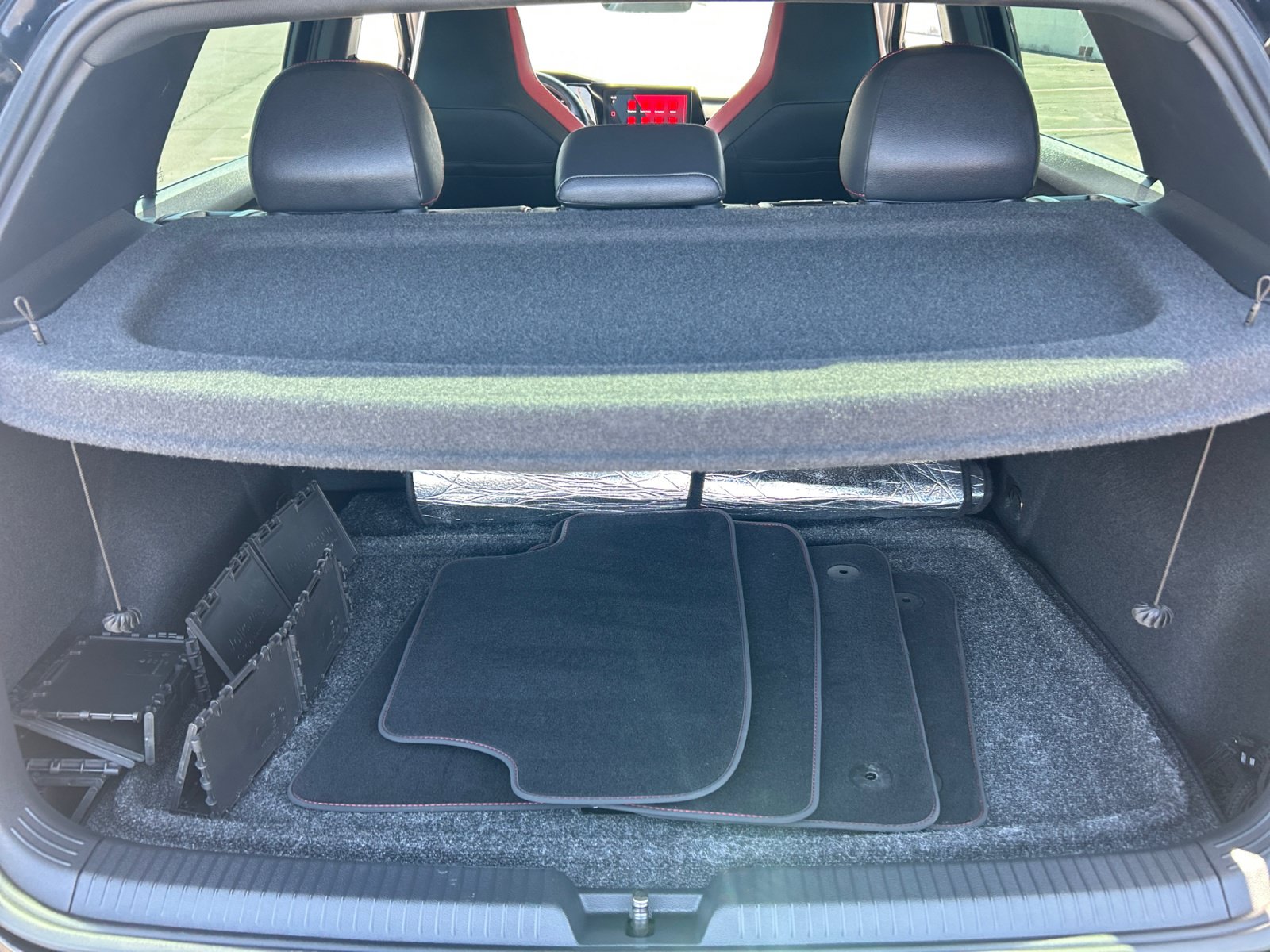 Certified 2024 Volkswagen GTI SE w/ SE Leather Seats Package FWD image 33