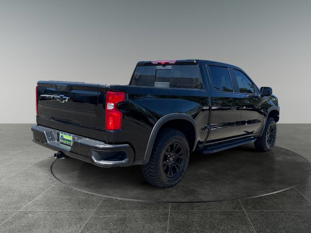 Used 2022 Chevrolet Silverado 1500 ZR2 w/ Technology Package AWD/4WD image 9